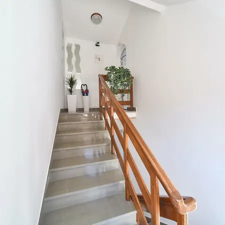 Nekic 1 بيت ضيافة 2*